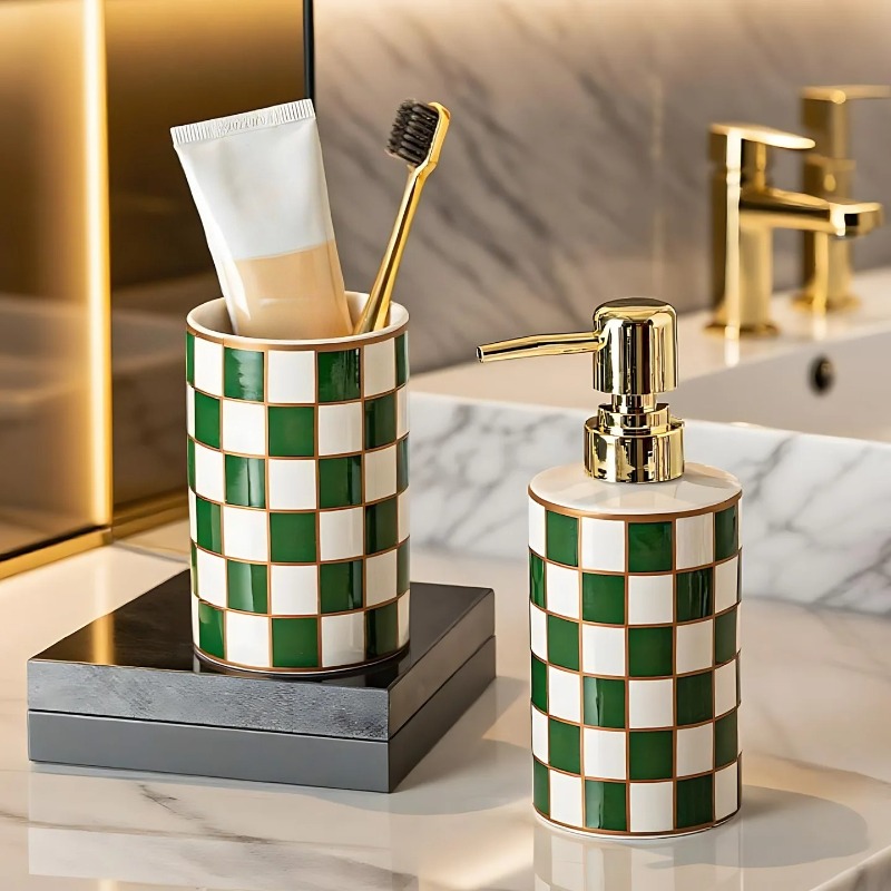 Zara Home Bathroom - زجاجة لوشن سيراميك فاخرة أسطوانية الشكل