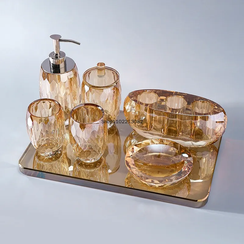 Zara Home Bathroom - طقم مستلزمات حمام كريستالي فاخر، زجاجة