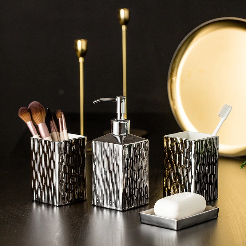 مجموعة إكسسوارات الحمام السيرا - مراجعة Zara Home Bathroom وسعره